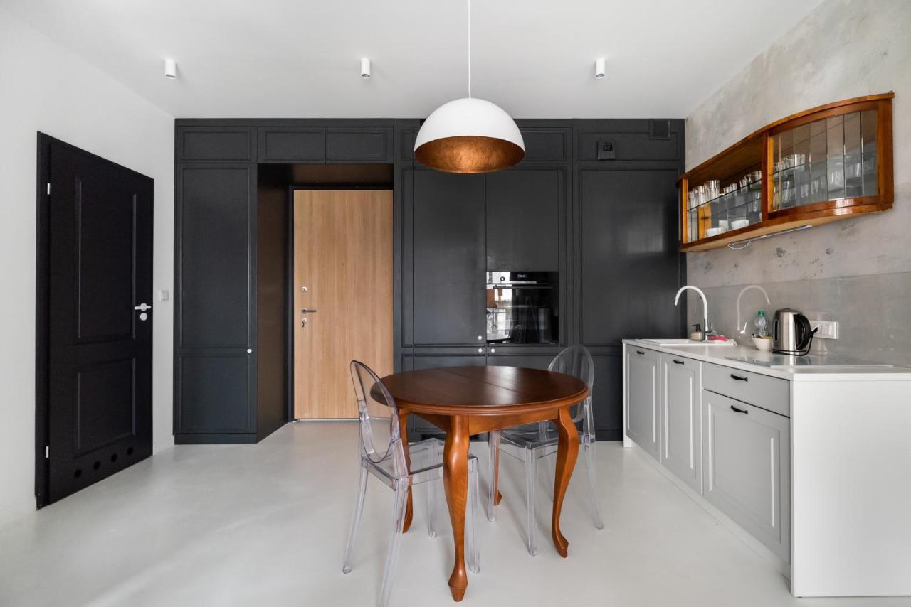 Wola Artistic Designer Apartment Warsaw Luaran gambar