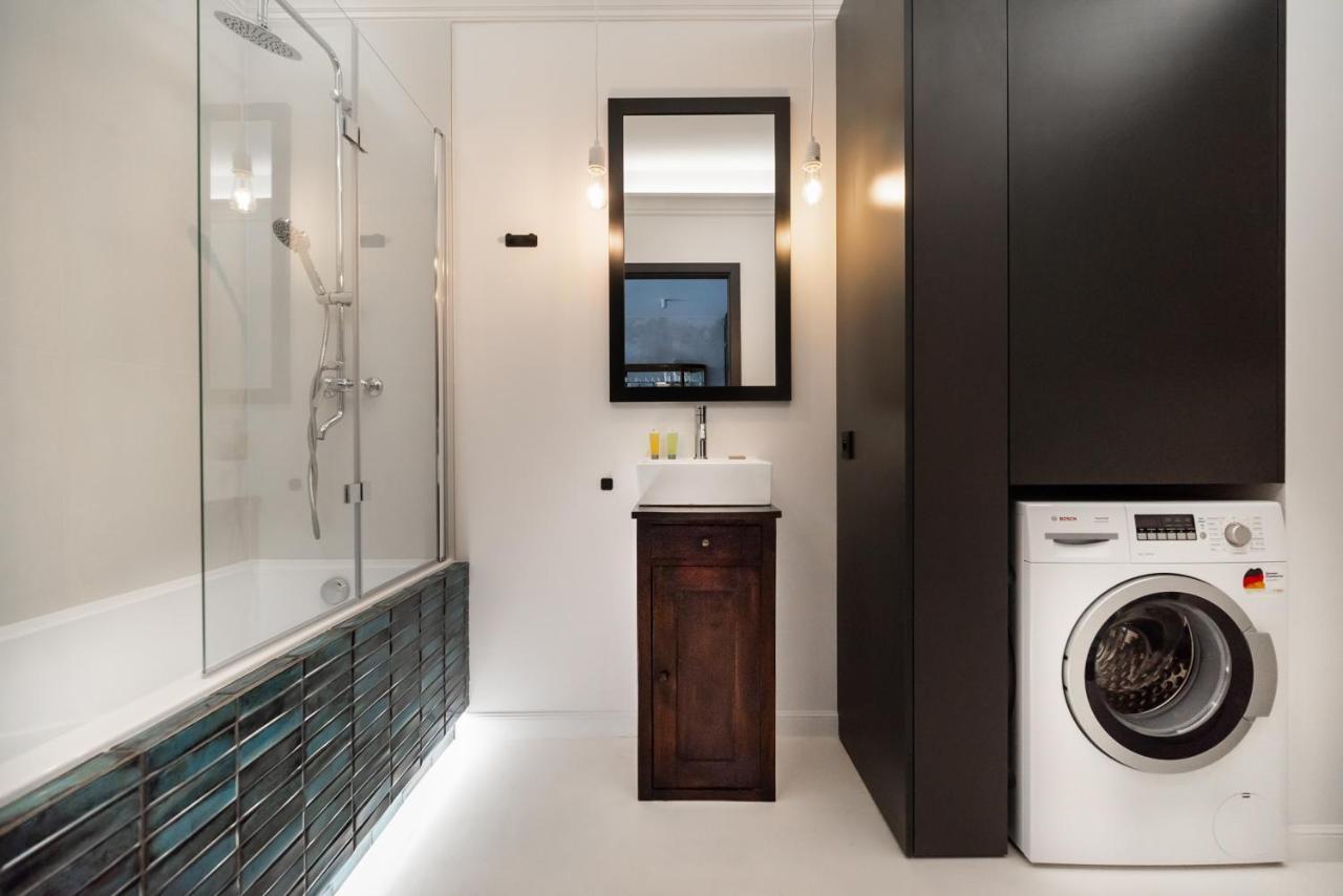 Wola Artistic Designer Apartment Warsaw Luaran gambar